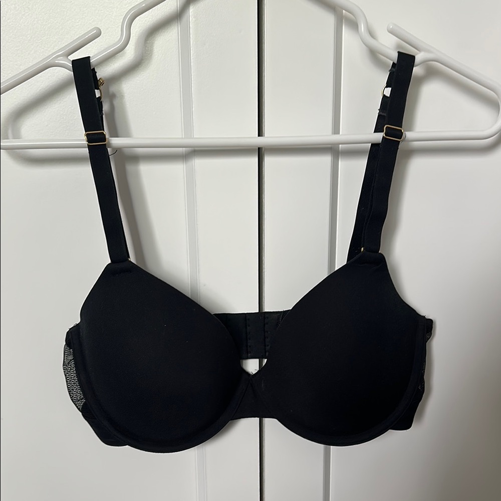 Lively Black T-Shirt Bra with Adjustable Straps